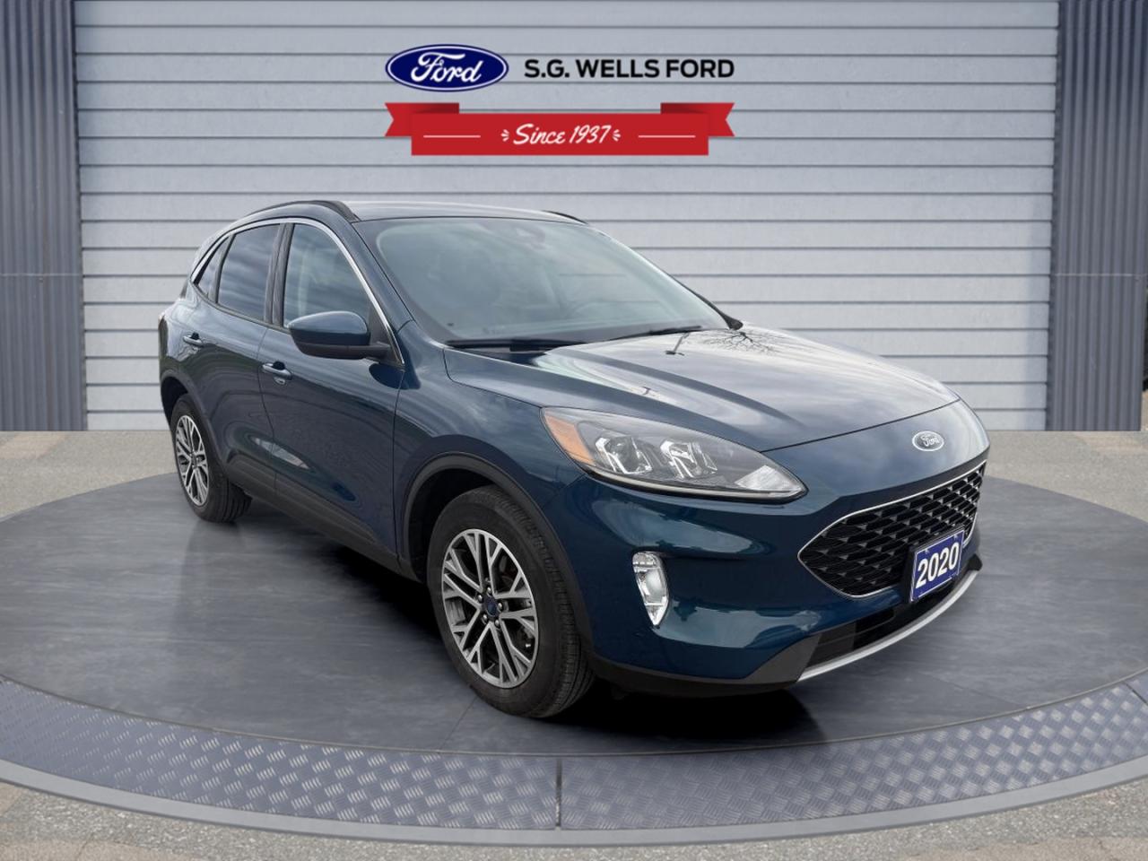 2020 Ford Escape SEL Photo