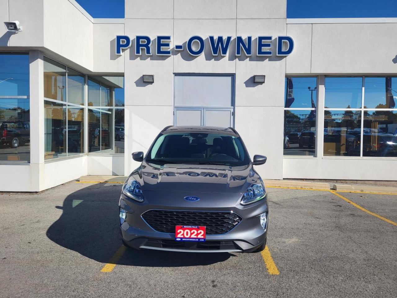 2022 Ford Escape Titanium AWD Photo