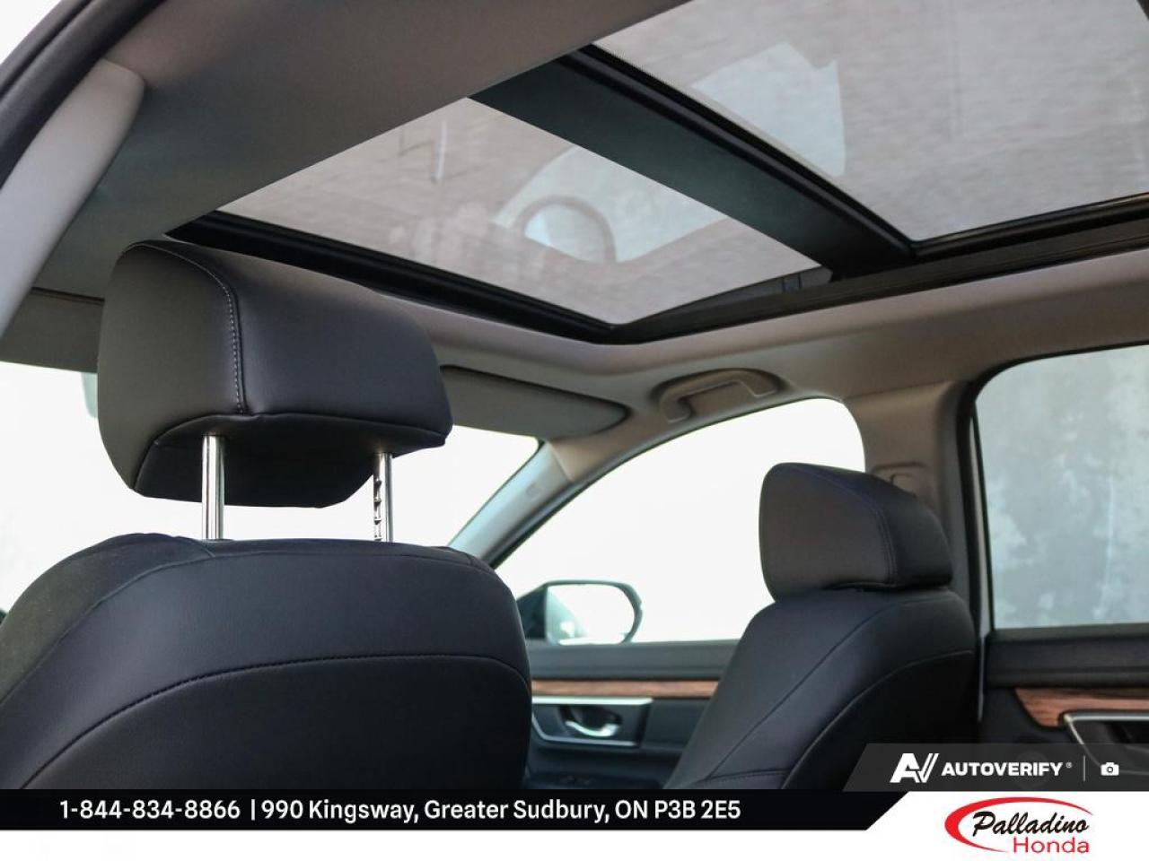 2022 Honda CR-V Touring Photo