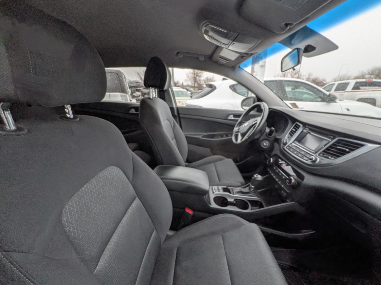 2017 Hyundai Tucson AWD 4DR 2.0L PREMIUM Photo