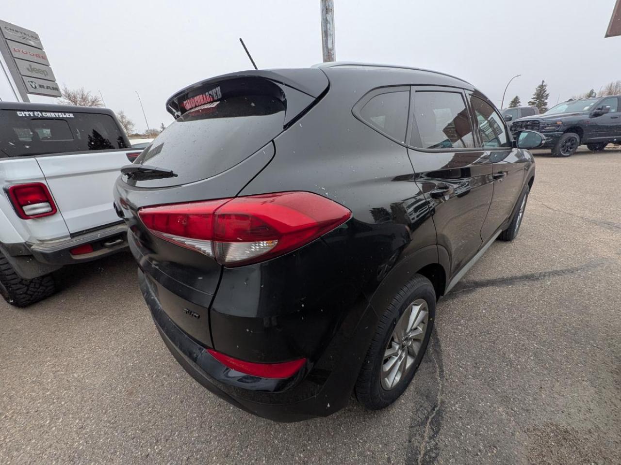 2017 Hyundai Tucson AWD 4DR 2.0L PREMIUM Photo