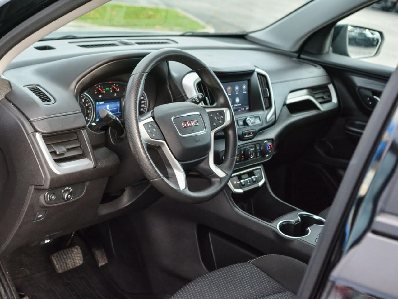 2024 GMC Terrain SLE Photo