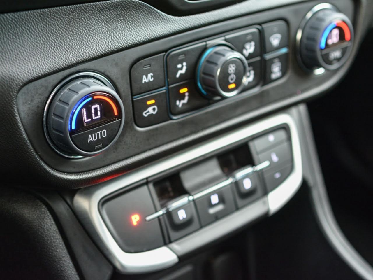 2024 GMC Terrain SLE Photo