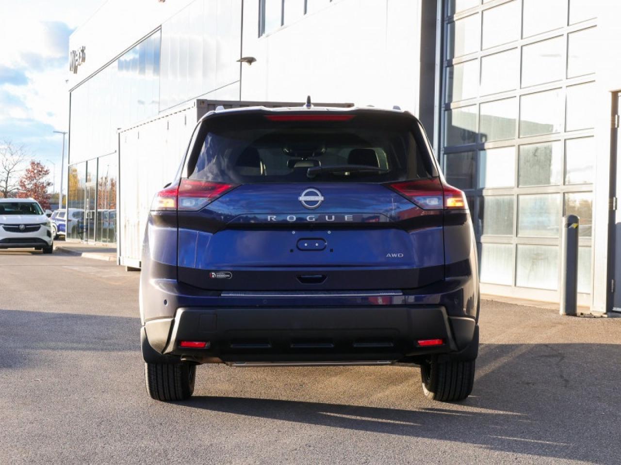 2025 Nissan Rogue SV Moonroof  - Moonroof -  Power Liftgate Photo