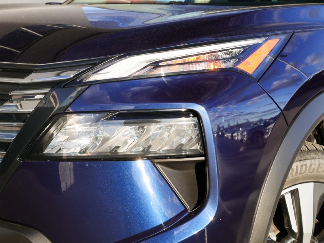 2025 Nissan Rogue SV Moonroof  - Moonroof -  Power Liftgate Photo