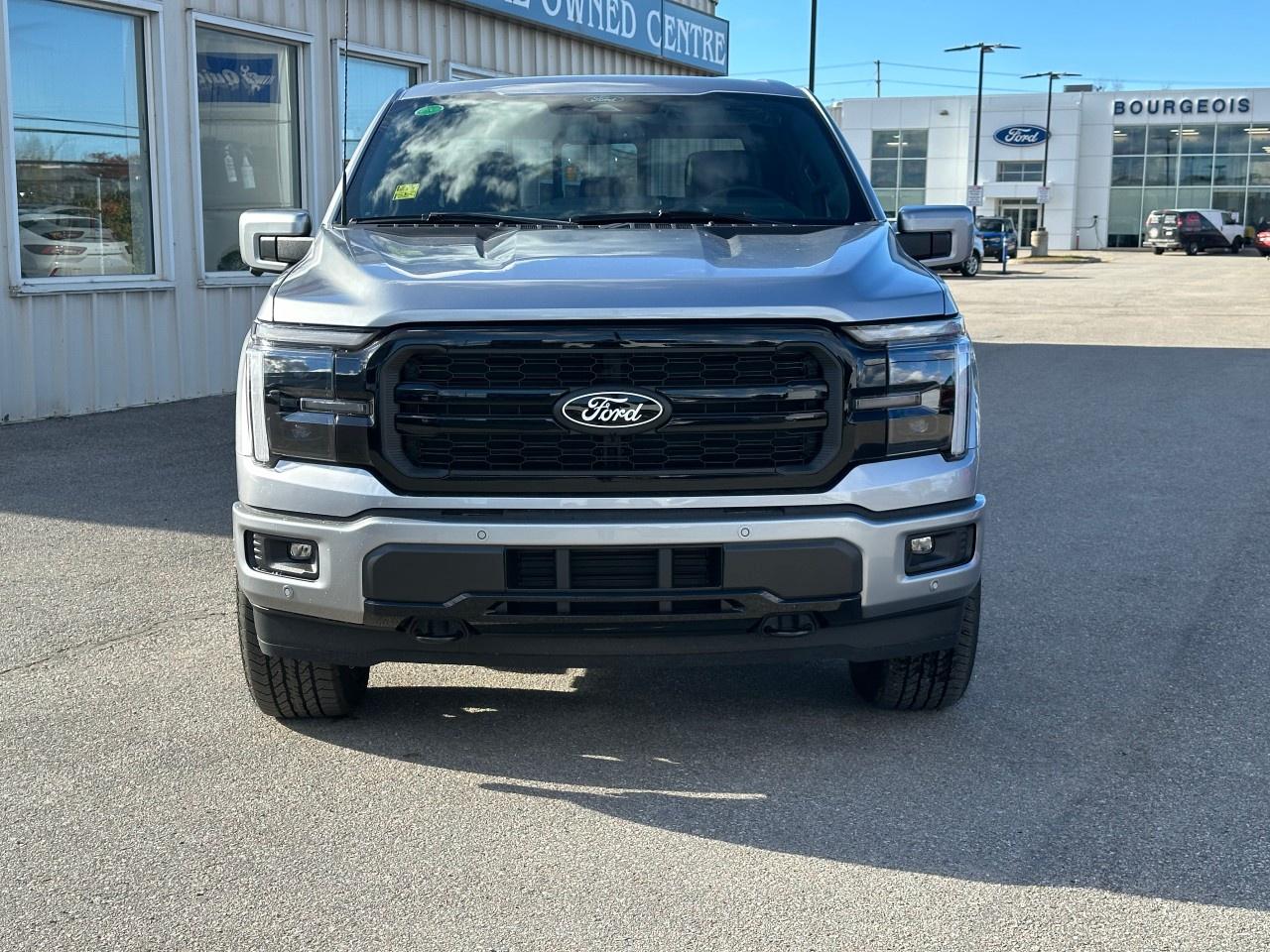 2025 Ford F-150 Lariat 4WD SuperCrew 5.5' Box Photo2