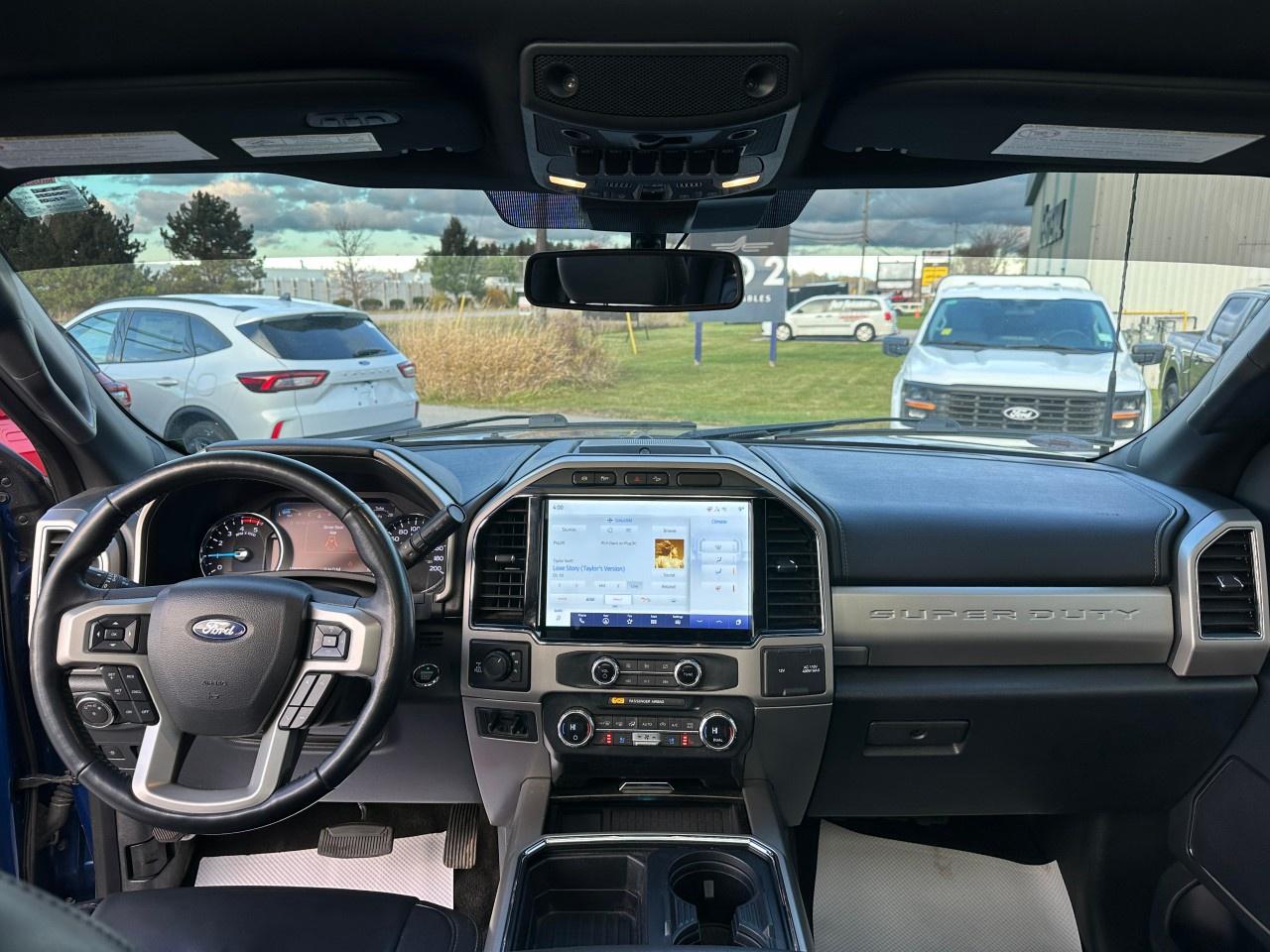 2022 Ford F-350 Super Duty SRW LARIAT 4WD SuperCab 6.75' Box Photo