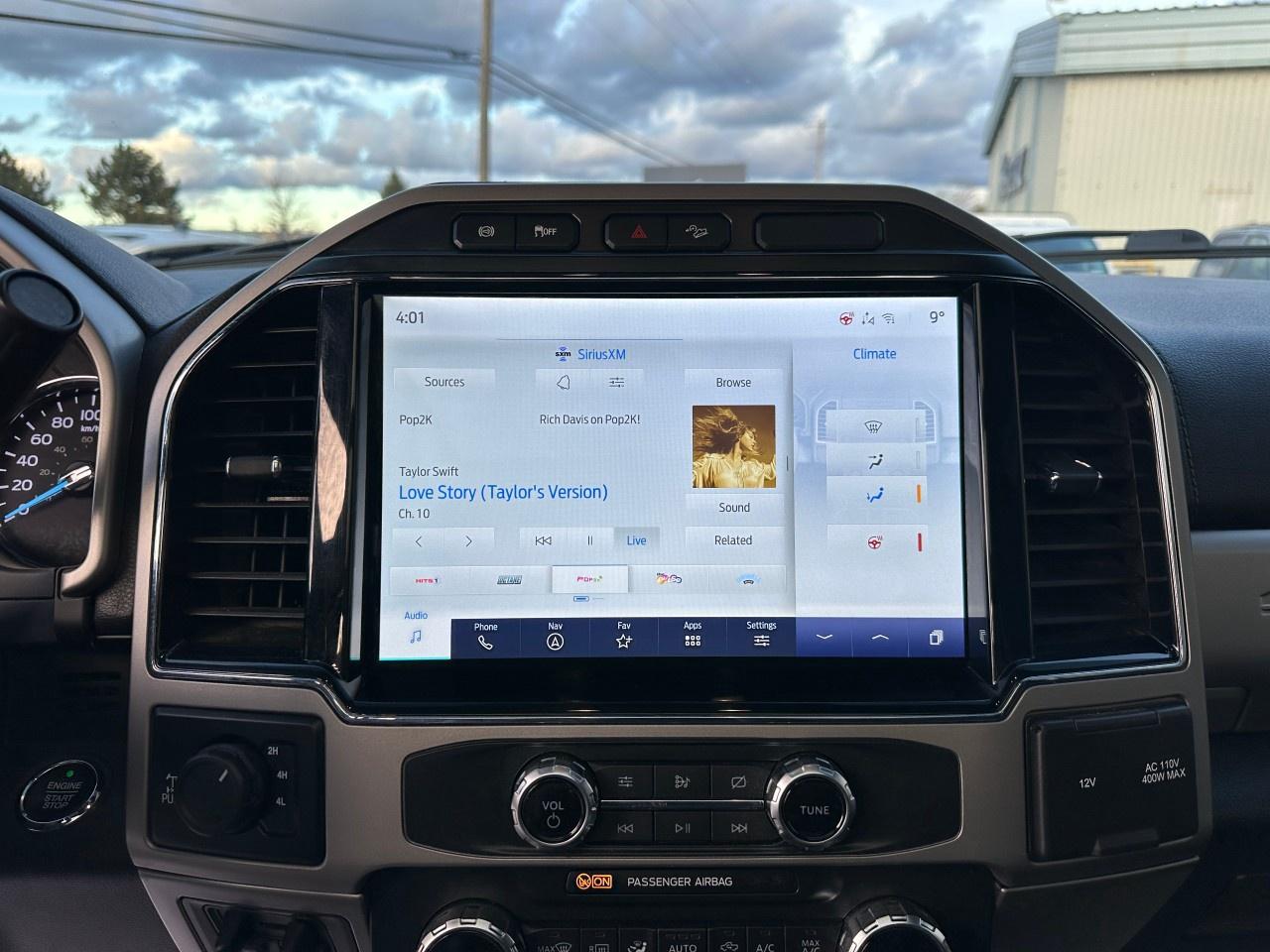 2022 Ford F-350 Super Duty SRW LARIAT 4WD SuperCab 6.75' Box Photo