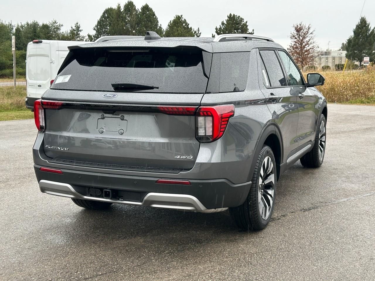 2026 Ford Explorer Platinum 4WD Photo