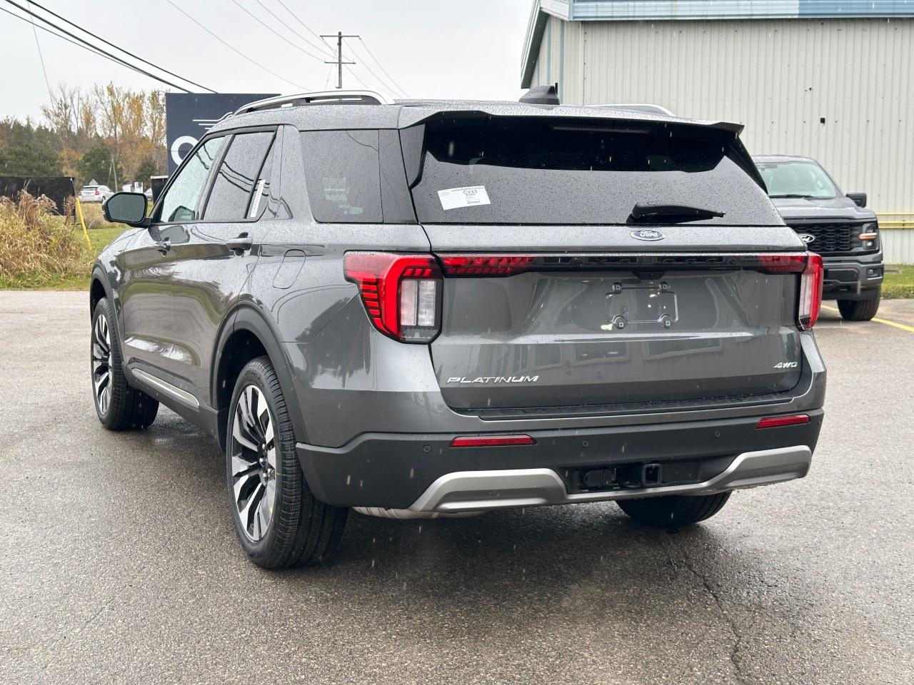 2026 Ford Explorer Platinum 4WD Photo
