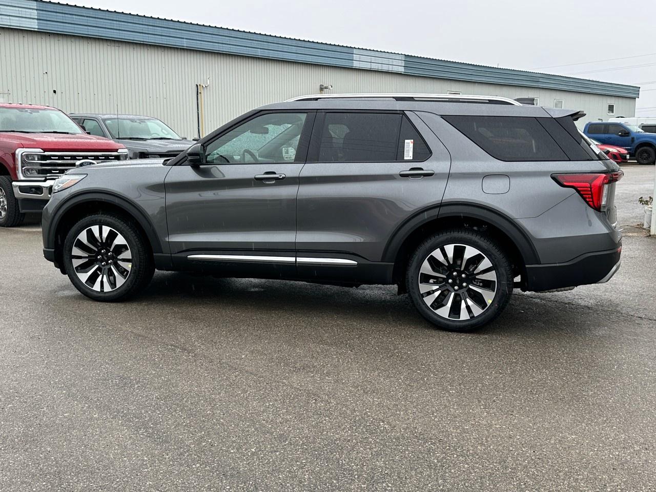 2026 Ford Explorer Platinum 4WD Photo