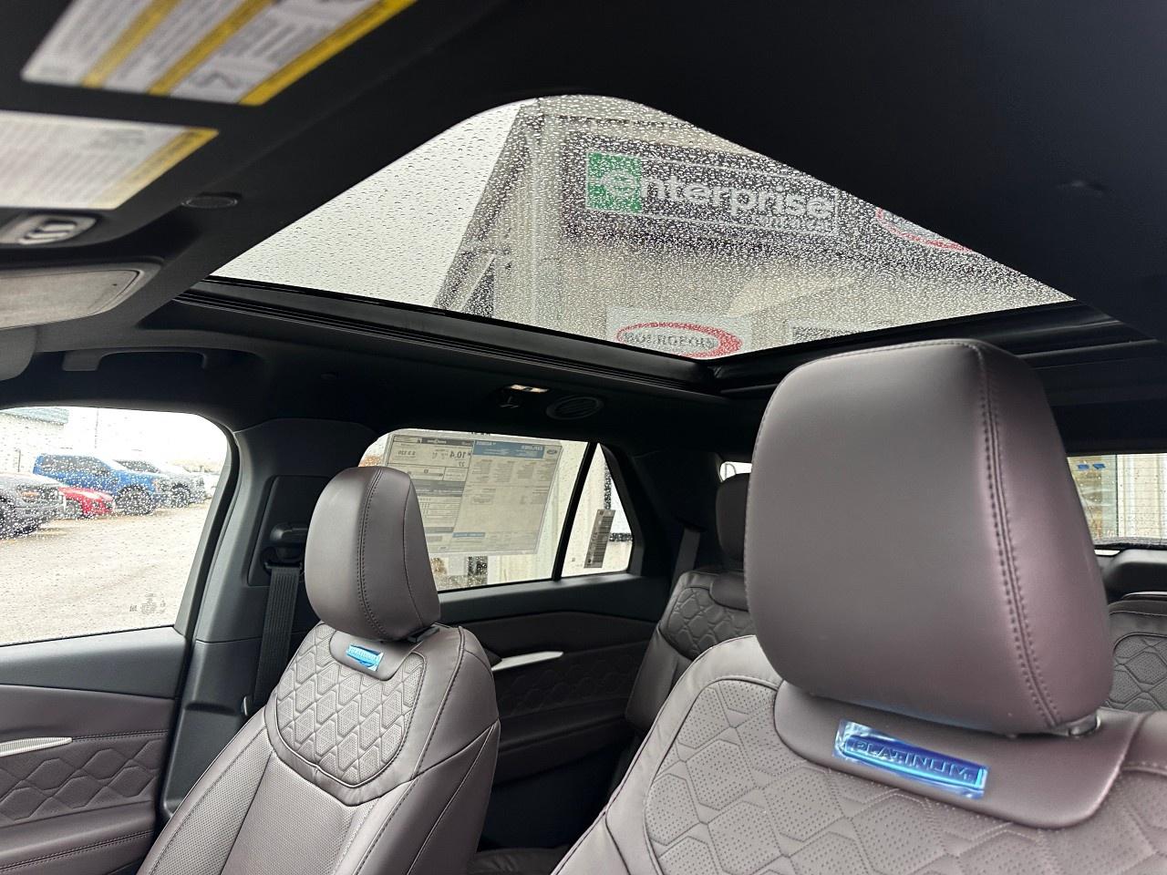 2026 Ford Explorer Platinum 4WD Photo