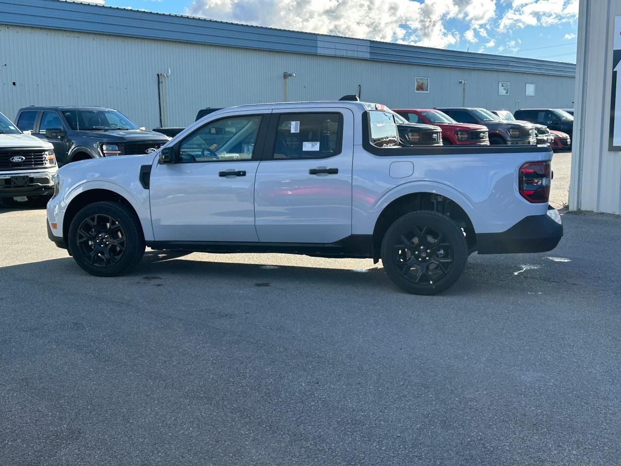 2025 Ford Maverick XLT AWD SuperCrew Photo