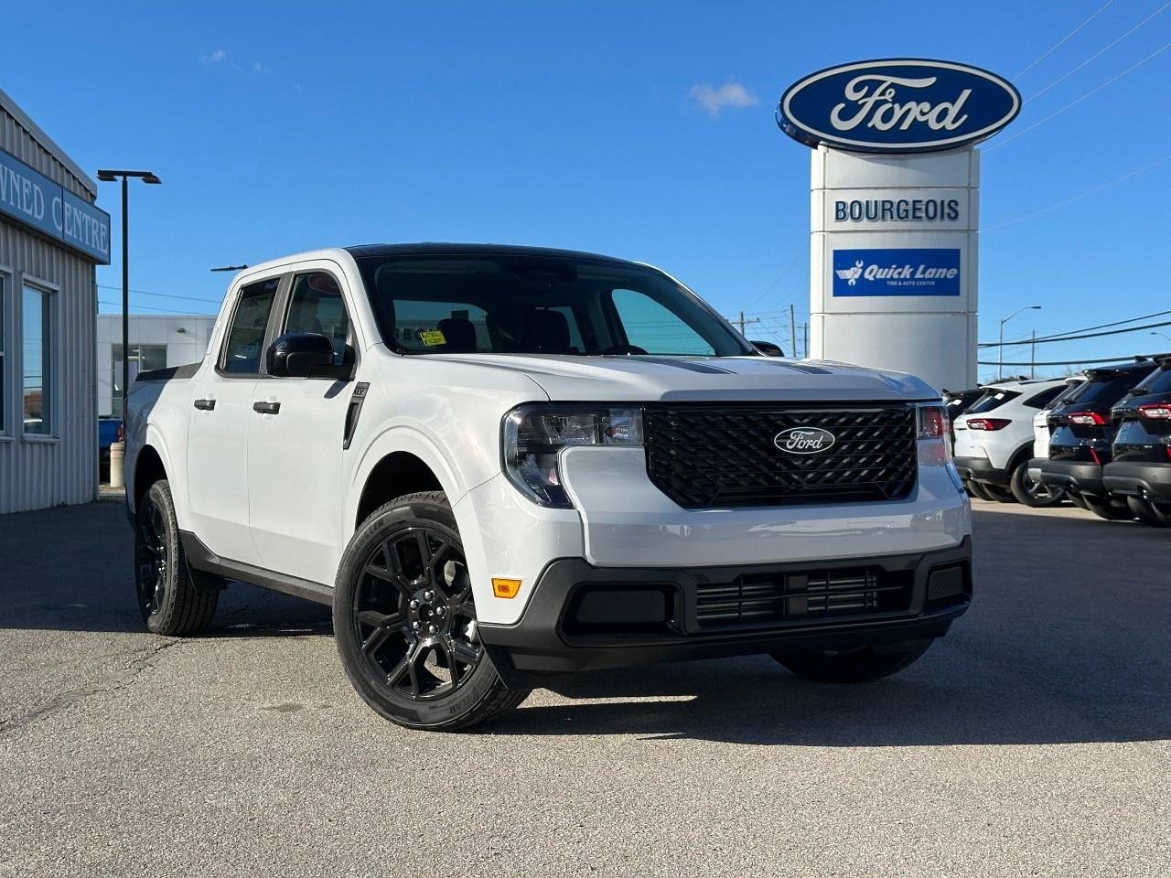 2025 Ford Maverick XLT AWD SuperCrew Photo0