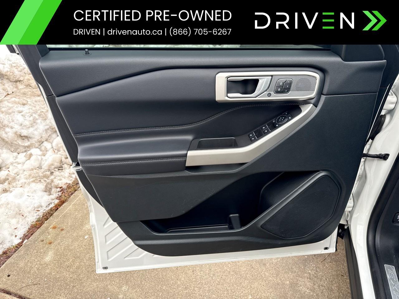 2023 Ford Explorer Limited 4WD Photo