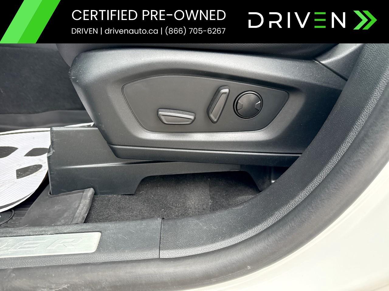 2023 Ford Explorer Limited 4WD Photo