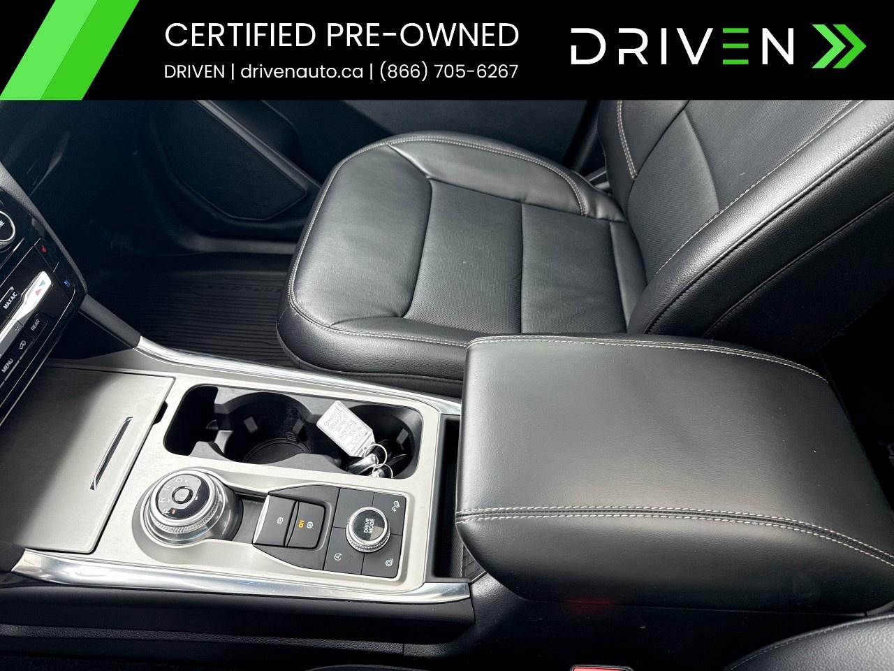 2023 Ford Explorer Limited 4WD Photo