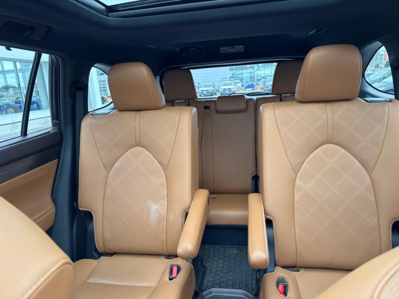 2020 Toyota Highlander HYBRID Limited  - Sunroof Photo