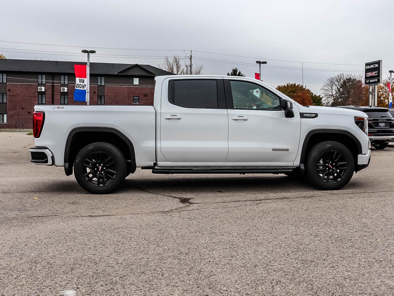 2026 GMC Sierra 1500 ELEVATION Photo2