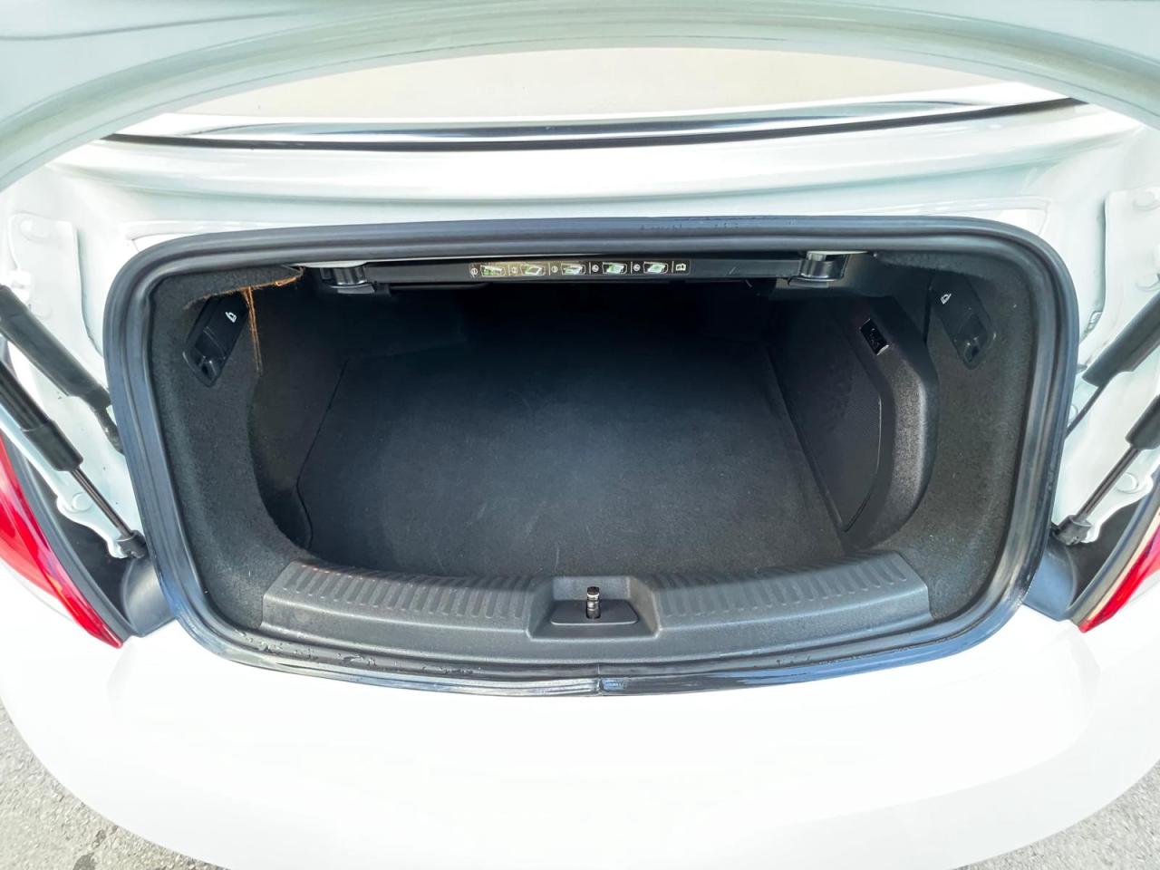 2018 Volkswagen Beetle Classic Photo