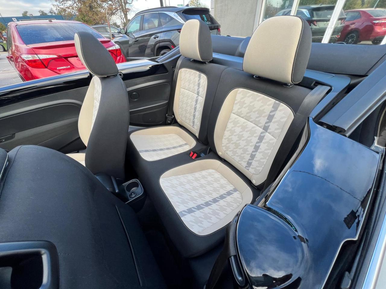 2018 Volkswagen Beetle Classic Photo