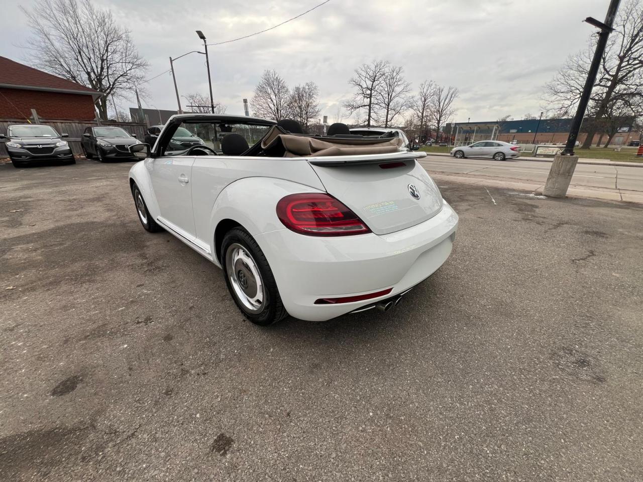 2018 Volkswagen Beetle Classic Photo2