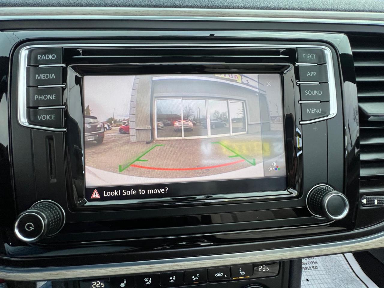 2018 Volkswagen Beetle Classic Photo