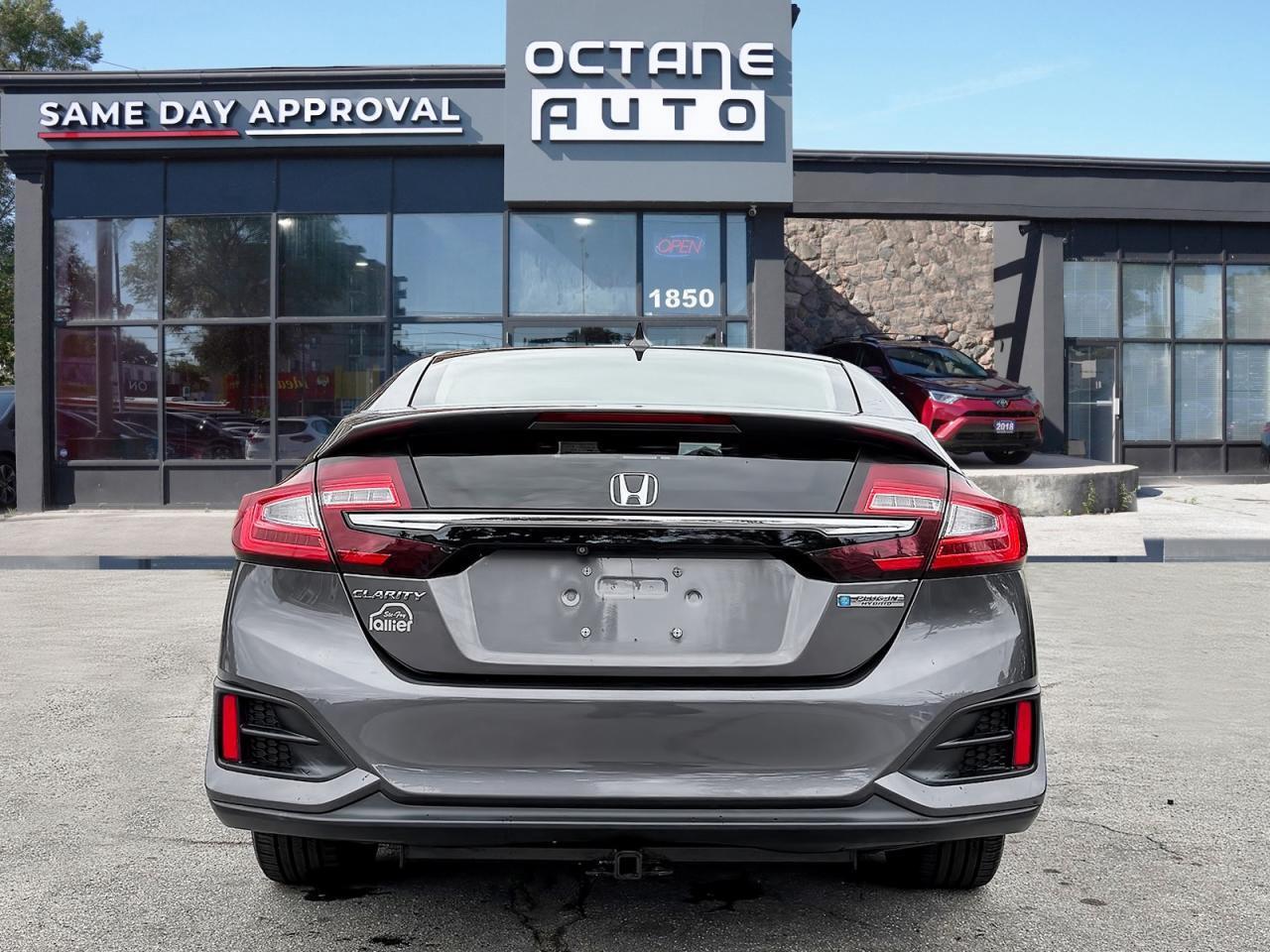 2019 Honda Clarity Plug-In Hybrid Sedan Photo