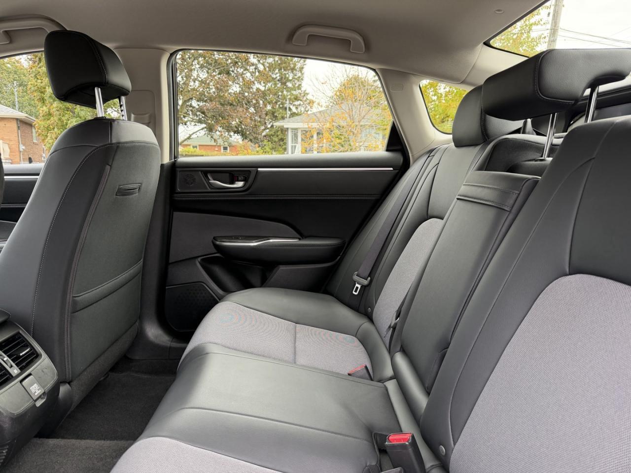 2019 Honda Clarity Plug-In Hybrid Sedan Photo