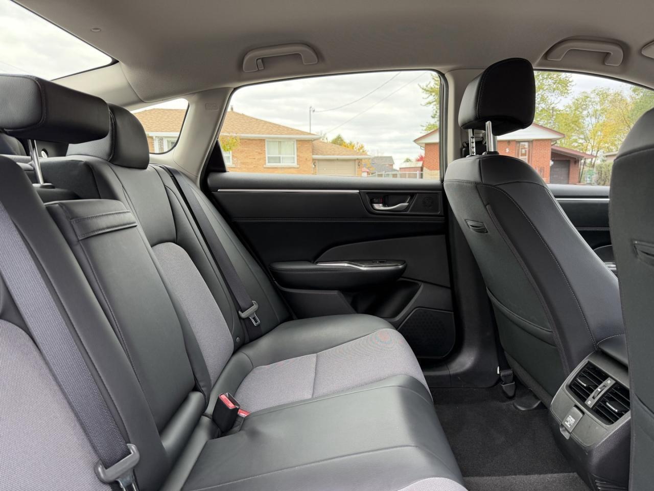 2019 Honda Clarity Plug-In Hybrid Sedan Photo