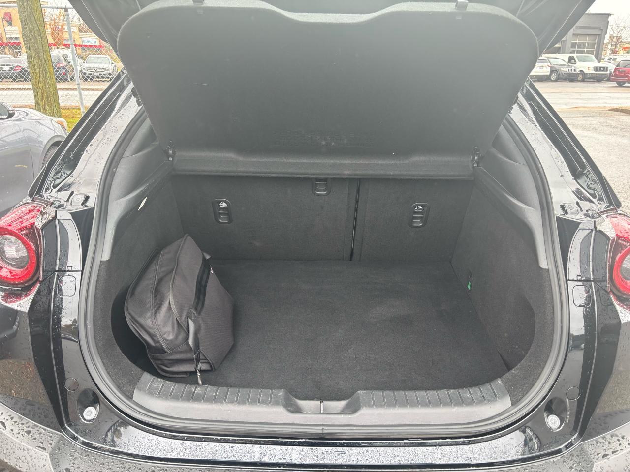 2022 Mazda MX-3 GS - Photo #16