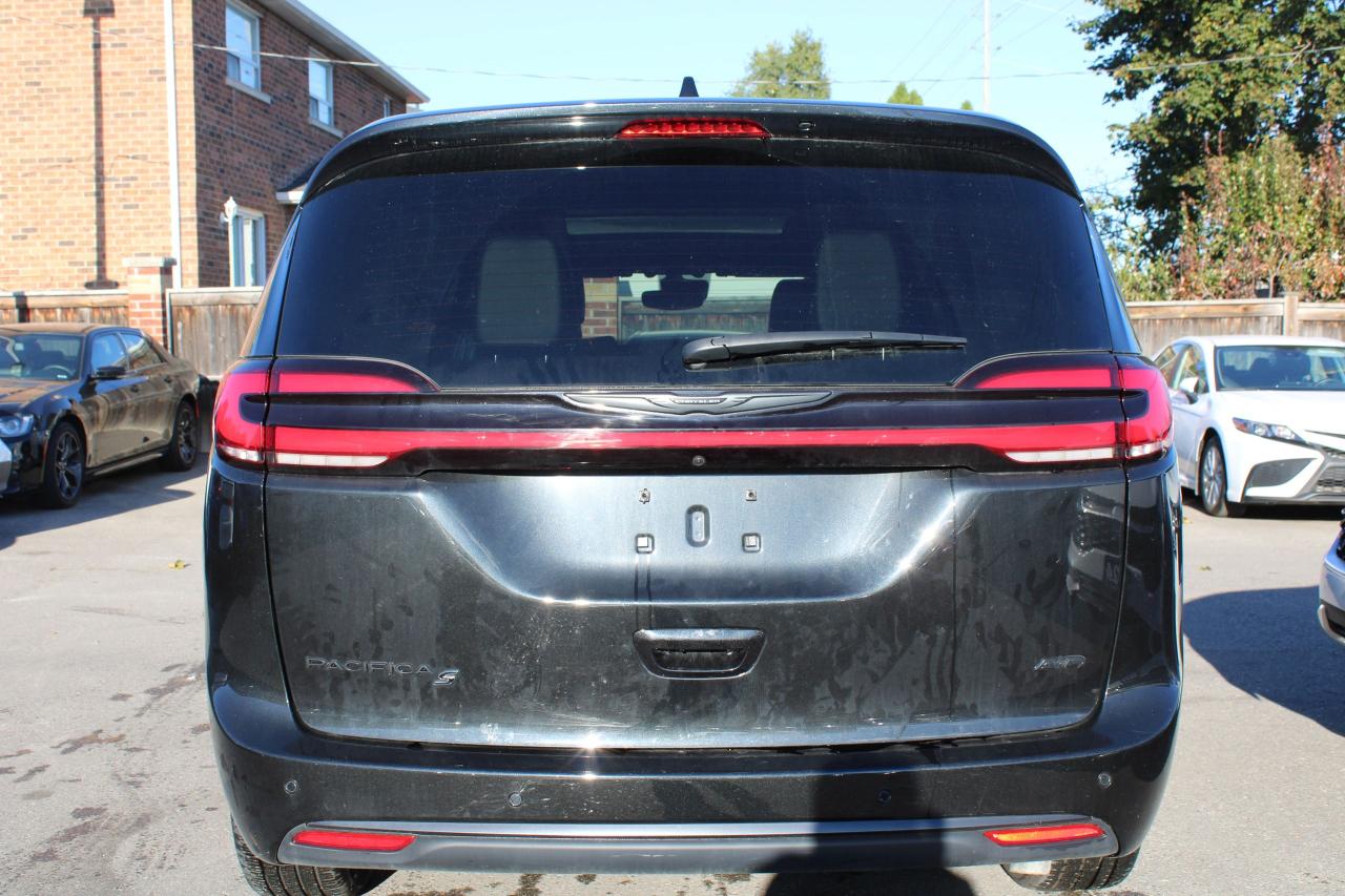 2023 Chrysler Pacifica TOURING L AWD - Photo #5