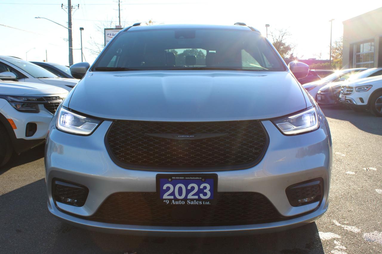 2023 Chrysler Pacifica Touring L FWD - Photo #2