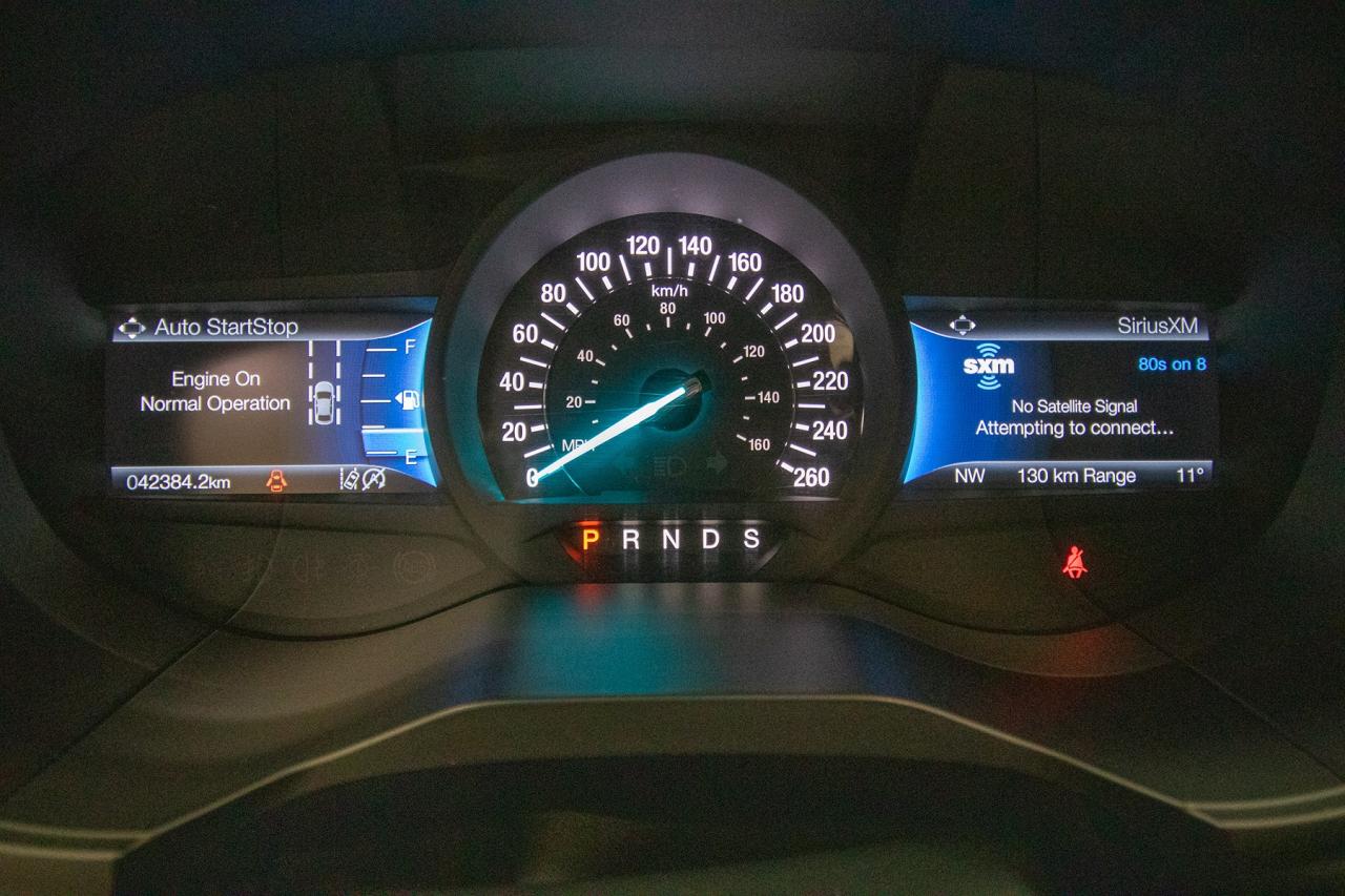 2024 Ford Edge Titanium AWD Photo5