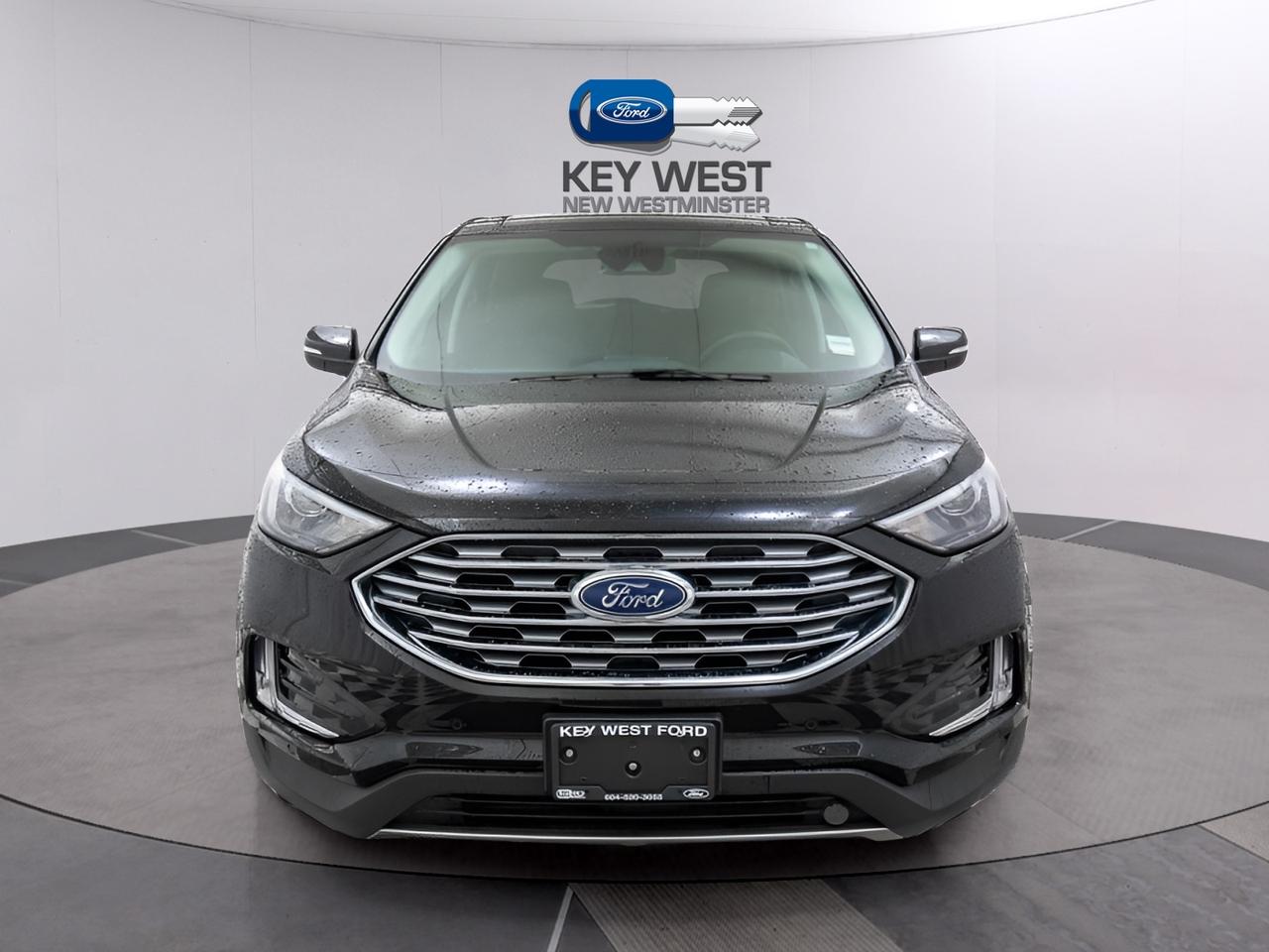 2024 Ford Edge Titanium AWD Photo3