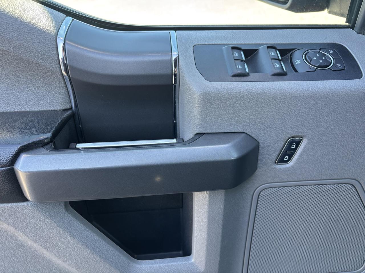 2018 Ford F-150 XLT *NO ACCIDENTS*5.0*4x4*~ Photo