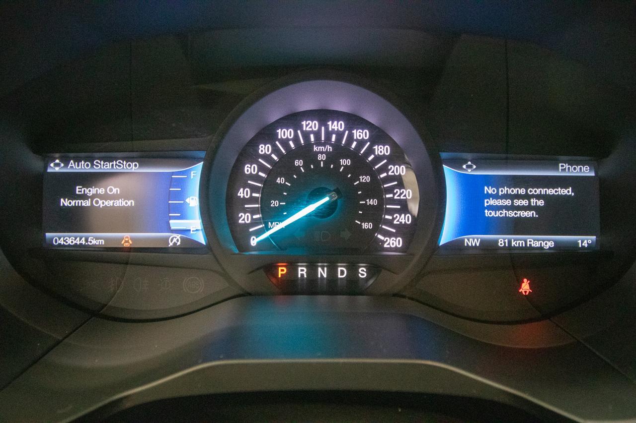 2024 Ford Edge Titanium AWD Photo5