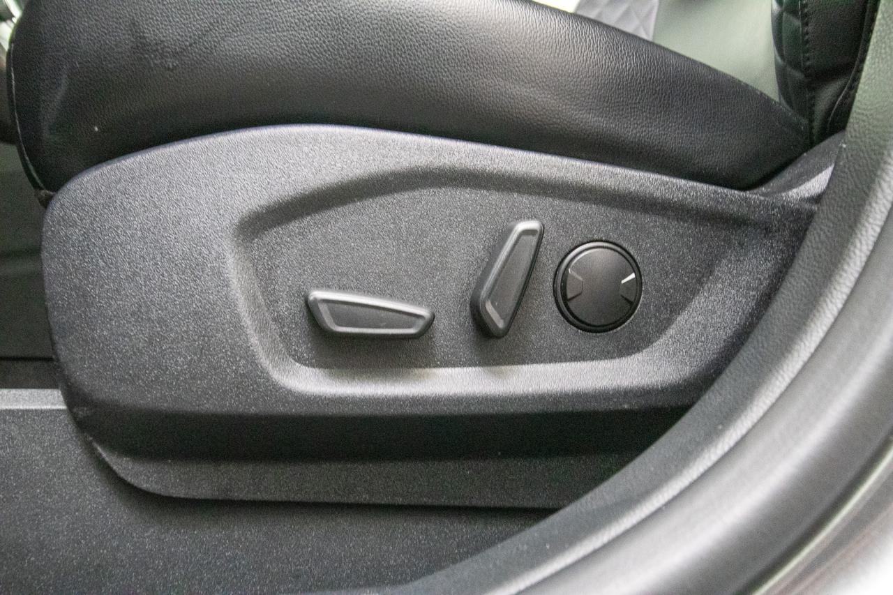 2024 Ford Edge Titanium AWD Photo5