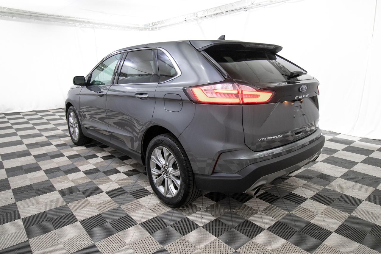 2024 Ford Edge Titanium AWD Photo5