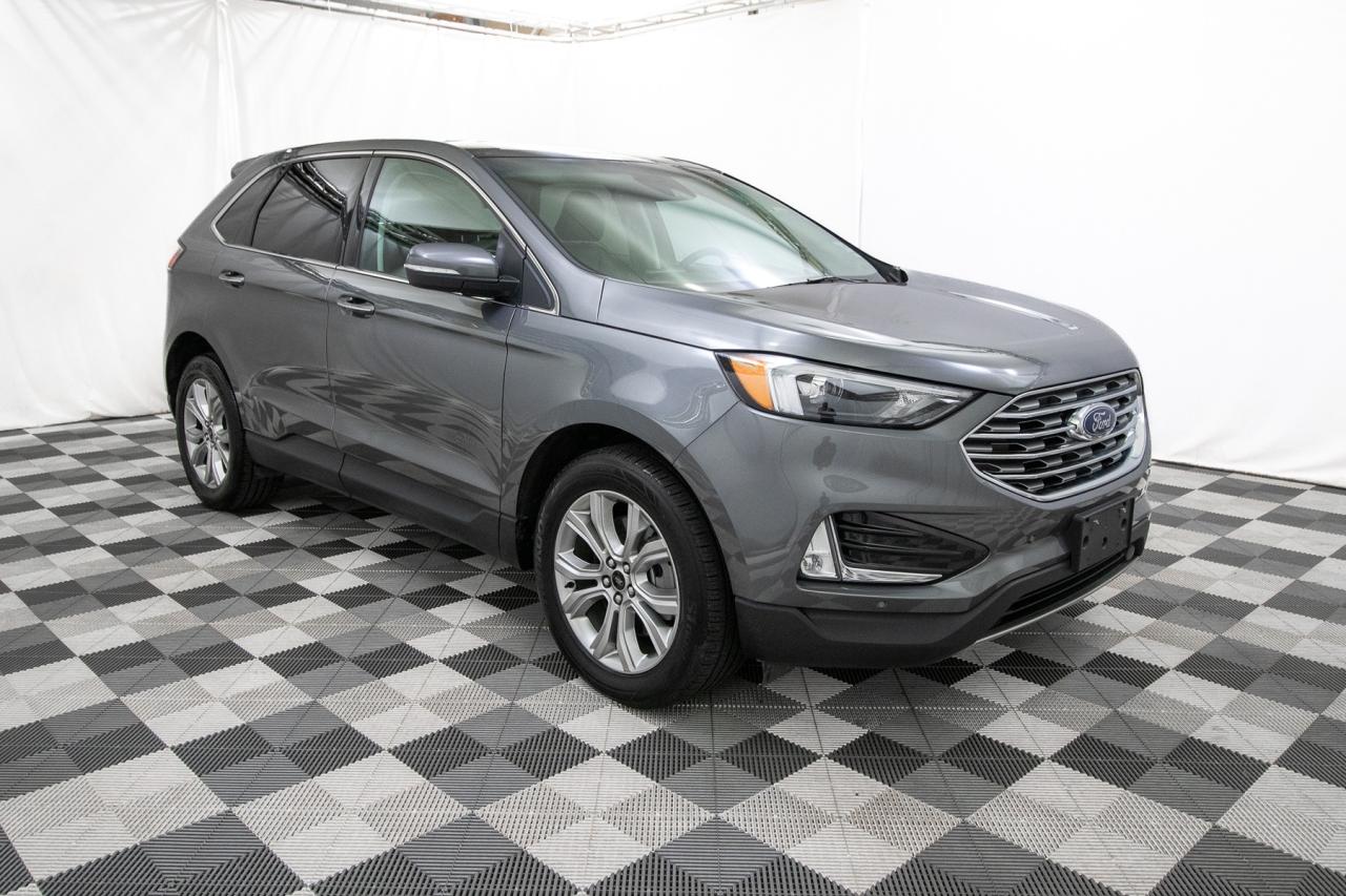 2024 Ford Edge Titanium AWD Photo4