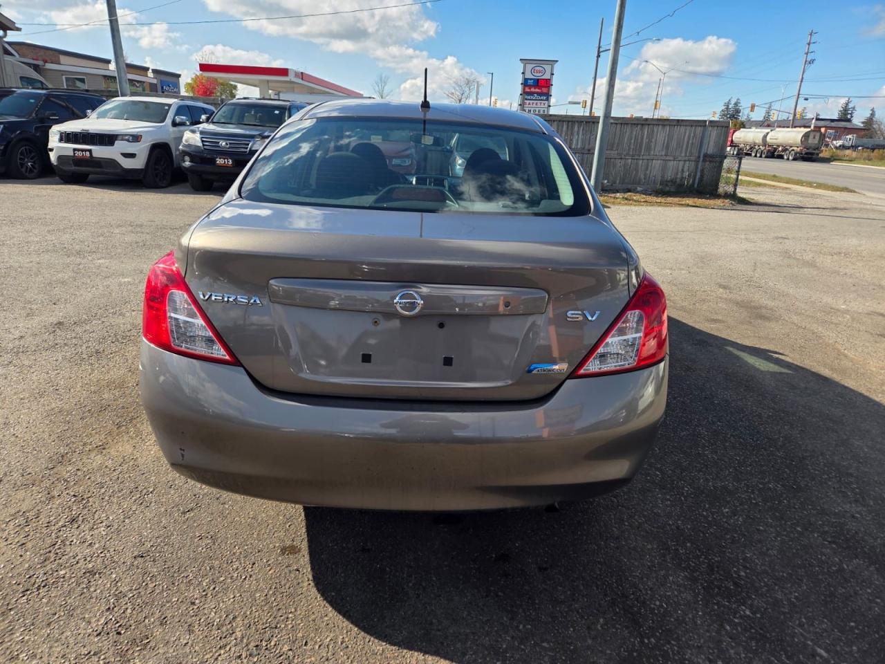 2012 Nissan Versa SV, SEDAN, 4 CYL, AUTO, ONLY 70KMS, CERTIFIED Photo3