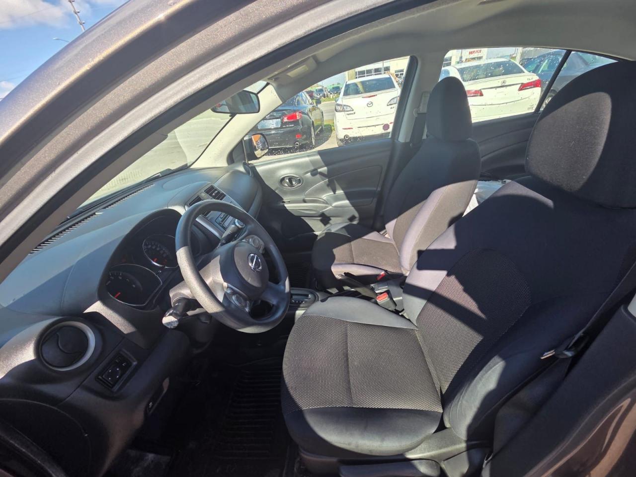 2012 Nissan Versa SV - Photo #9