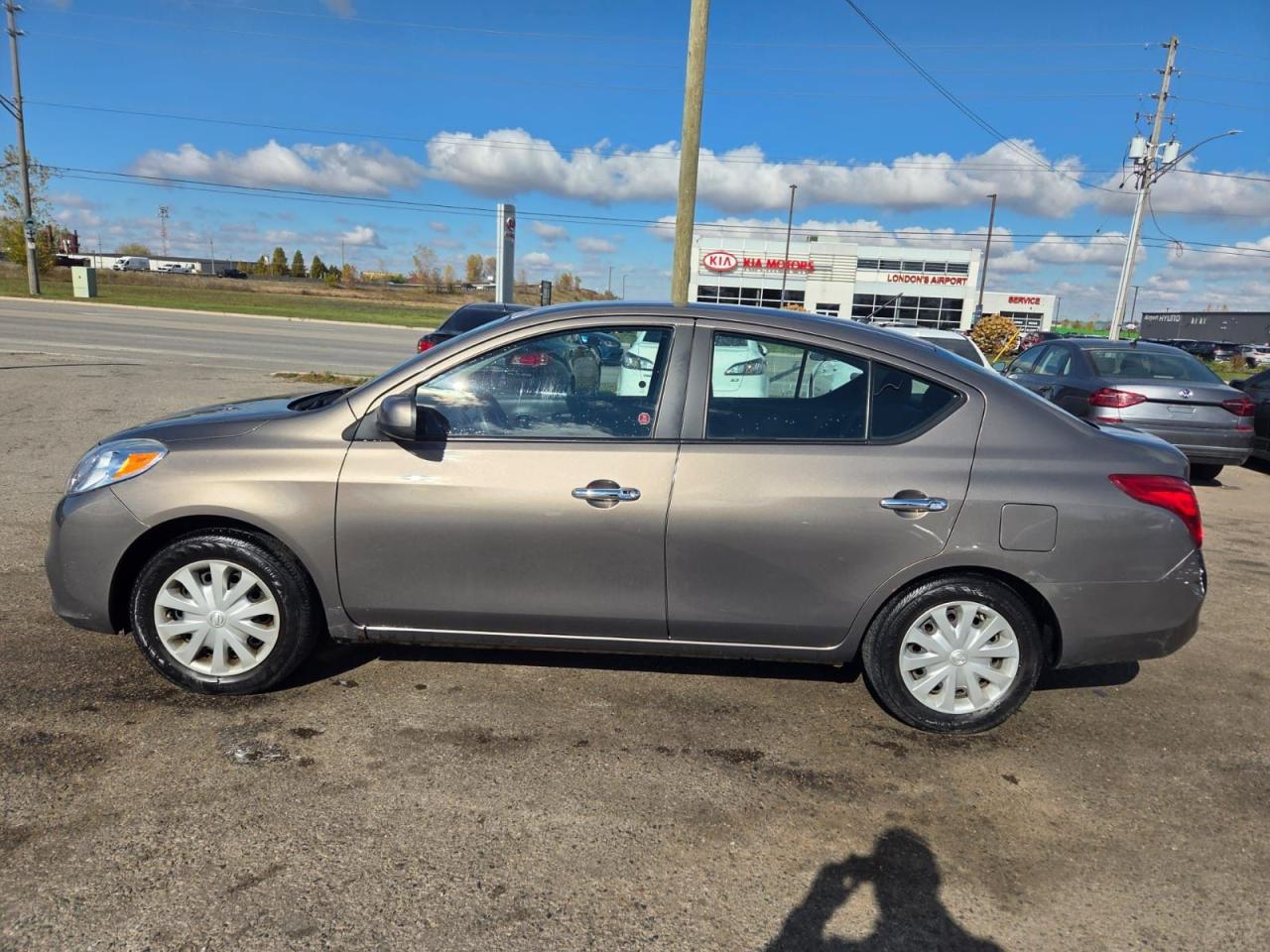 2012 Nissan Versa SV - Photo #2