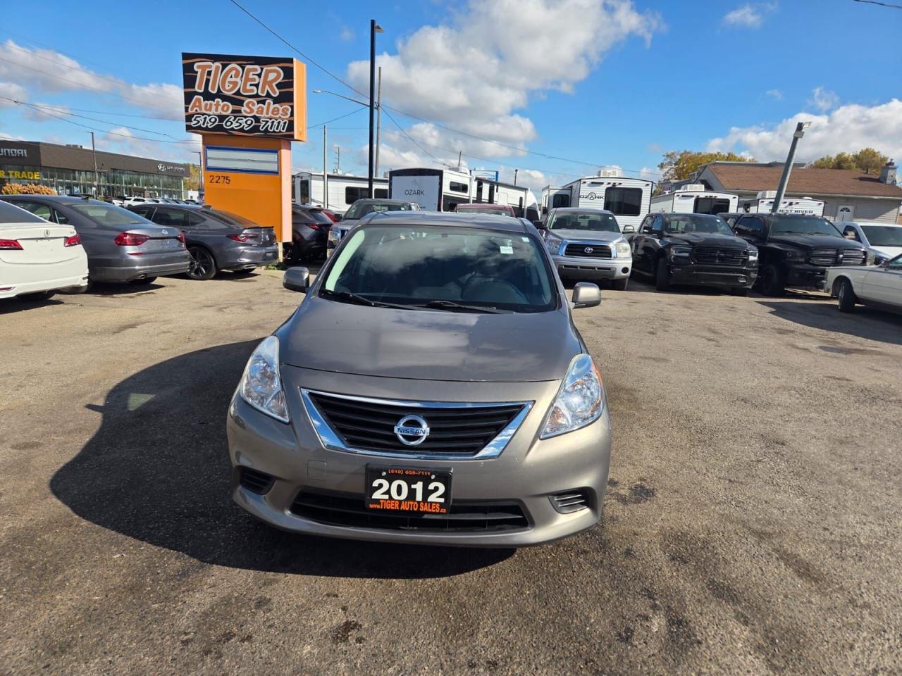 2012 Nissan Versa SV - Photo #8