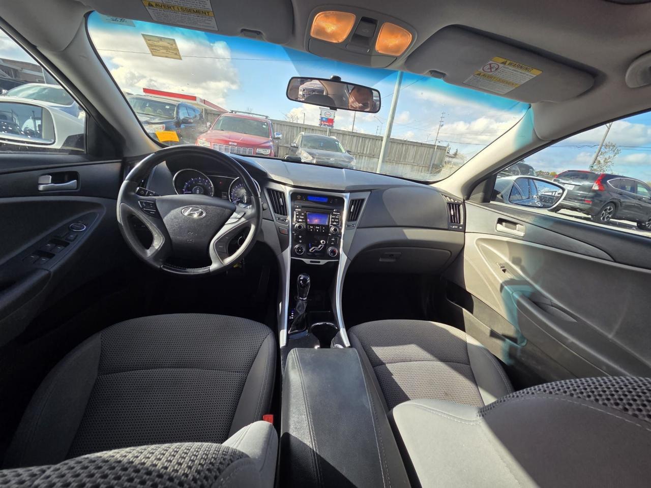 2011 Hyundai Sonata GLS - Photo #12