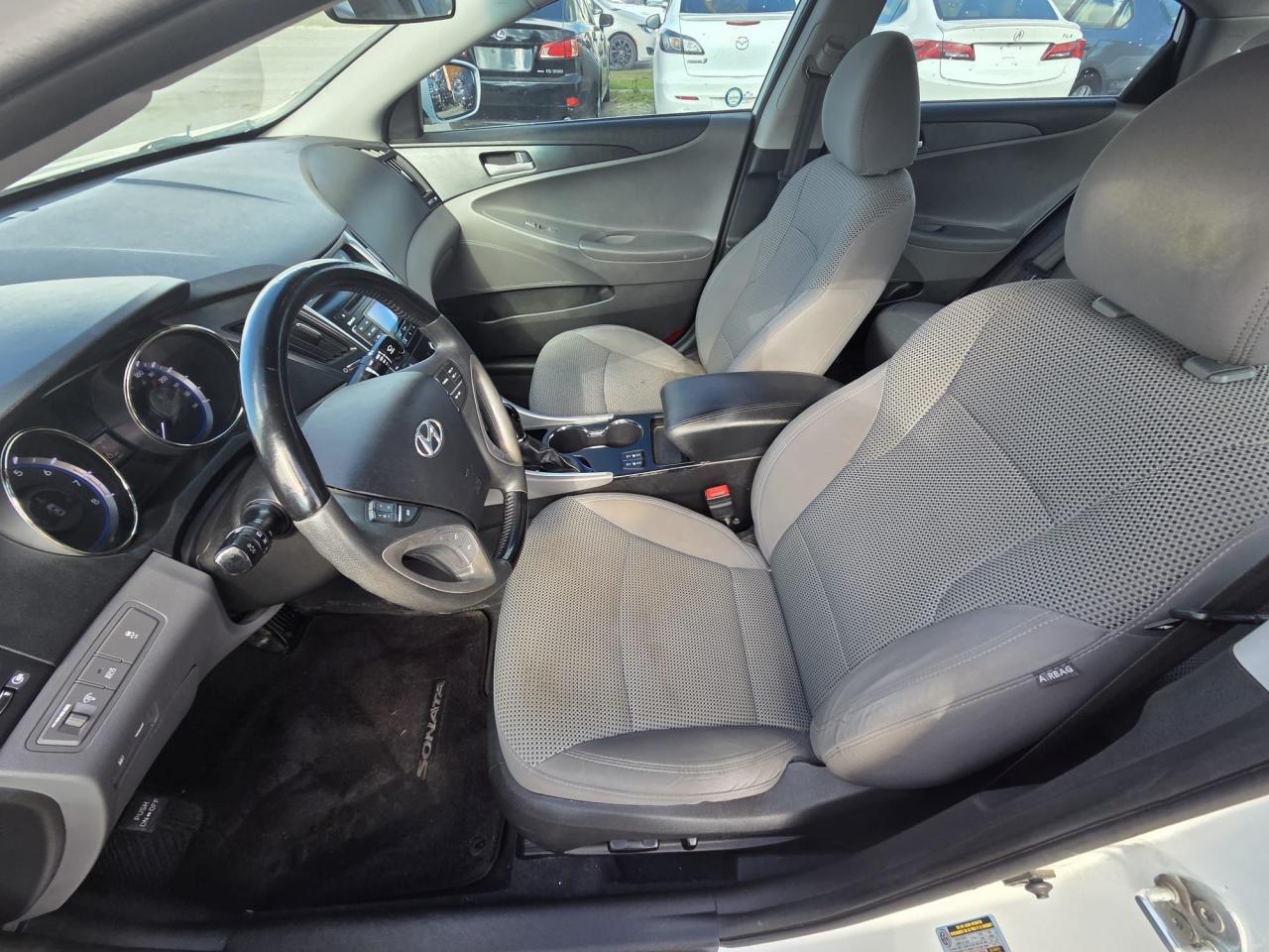 2011 Hyundai Sonata GLS - Photo #10