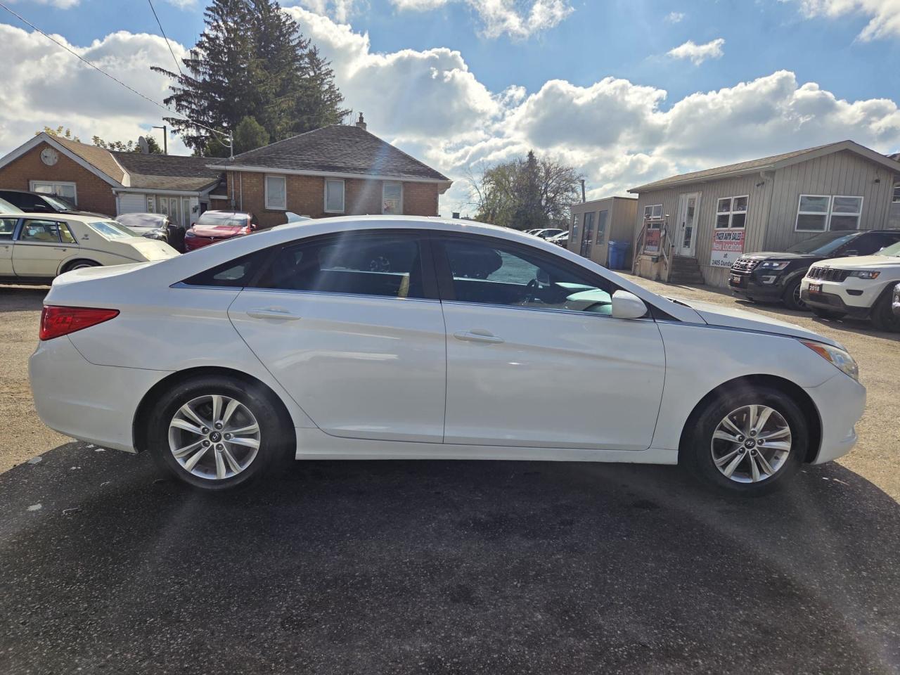 2011 Hyundai Sonata GLS - Photo #6