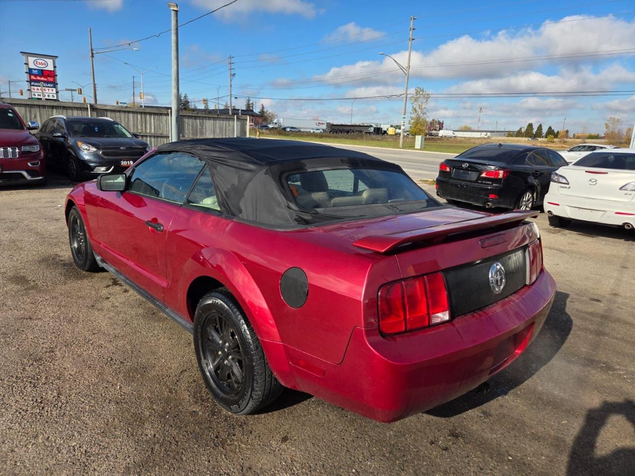 2005 Ford Mustang  - Photo #3