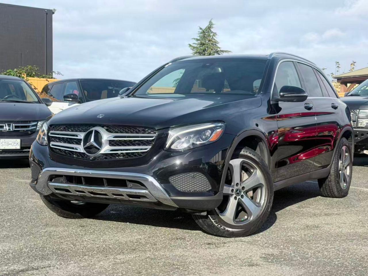 Used 2018 Mercedes-Benz GLC-Class class GLC 300 SUV/ NO ACCIDENT/ PREMIUM PLUS for sale in Richmond, BC