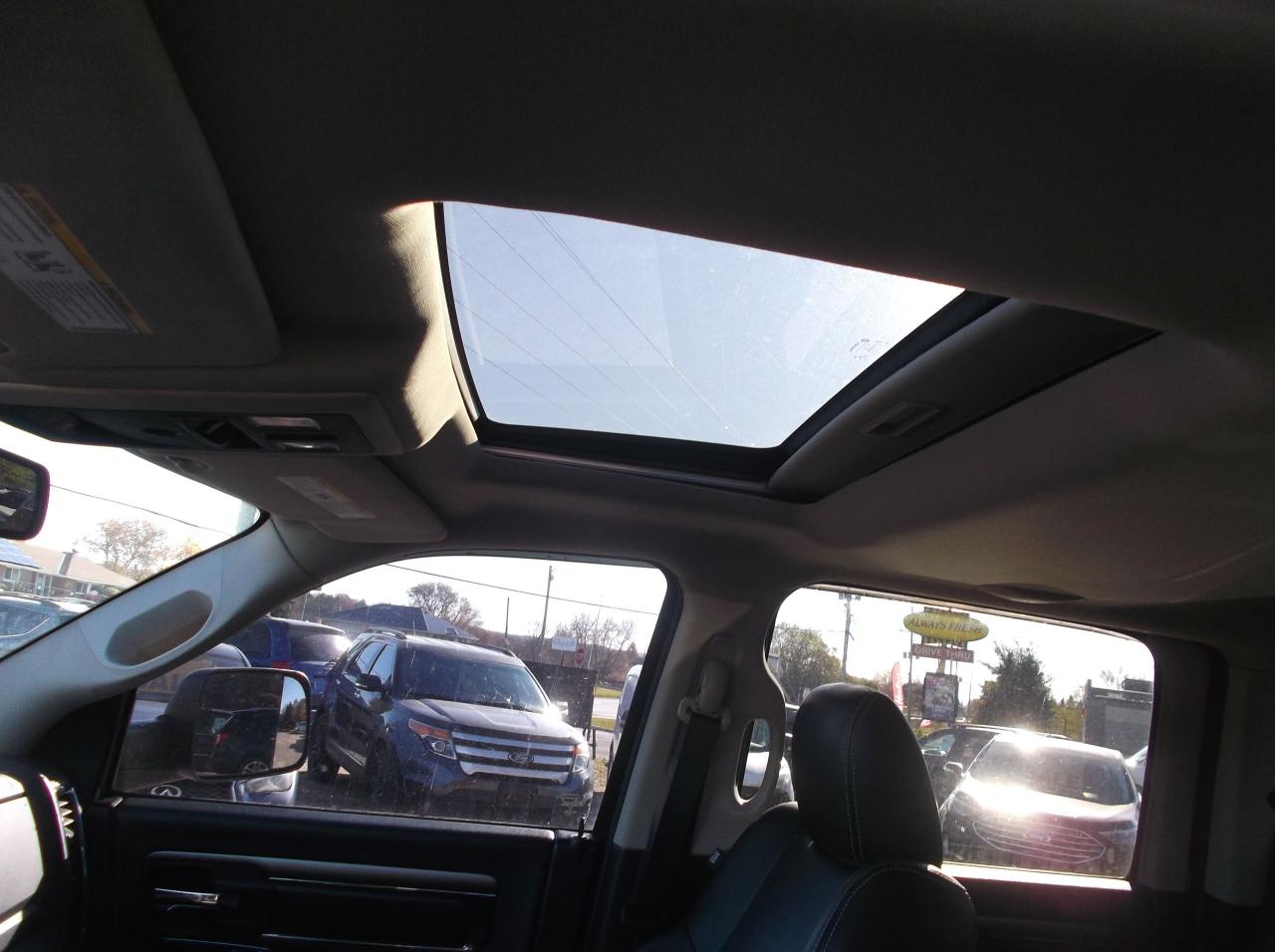 2014 RAM 1500 4X4 4 DOOR SPORT - Photo #9